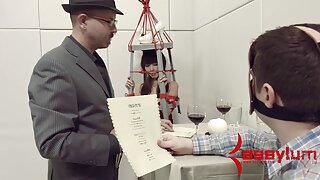 Hård FFM-porno med a ...